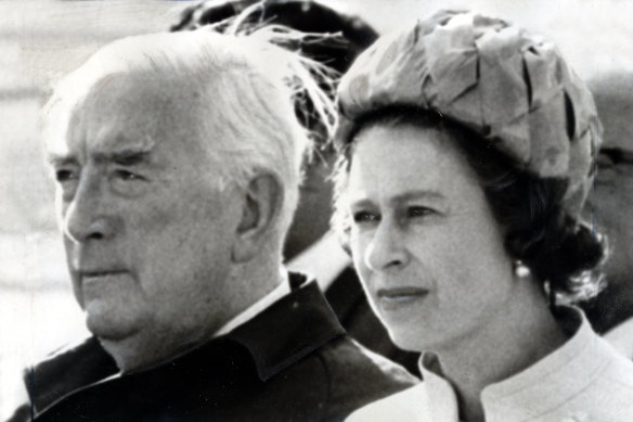 Sir Robert Menzies with the Queen.