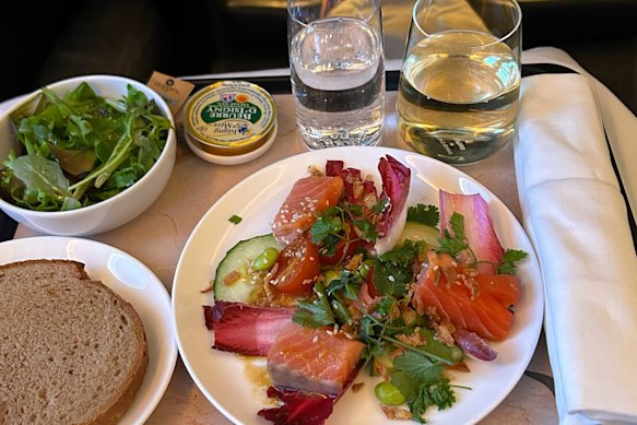 Asian-style salmon salad entree.