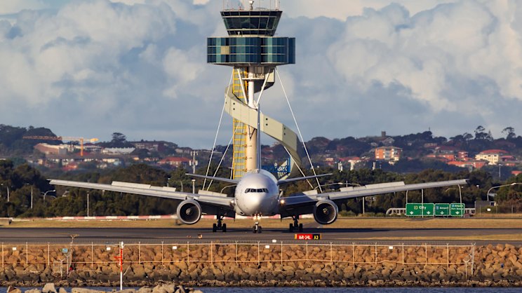 smh.com.au - Chris Zappone - Air traffic controller shortages trigger calls for government monitoring