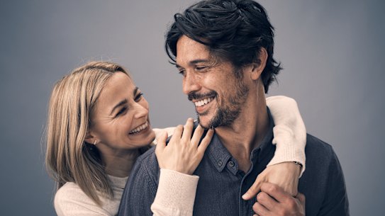 Bojana Novakovic and Bob Morley in Love Me.