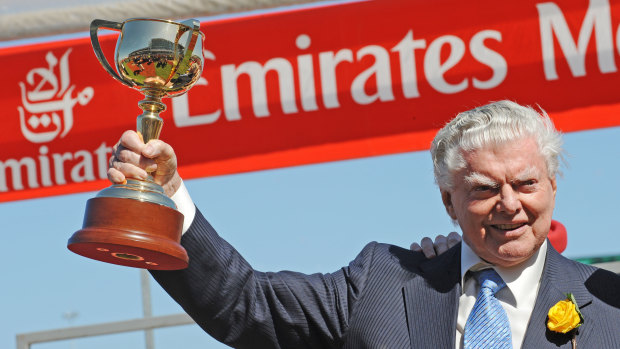 Bart Cummings with the 2008 Melbourne Cup.