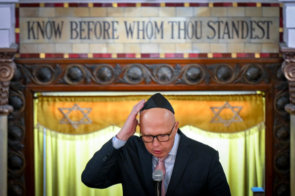 Opposition Leader Peter Dutton addresses members of the Jewish community at St Kilda Synagogue in Melbourne on Friday.