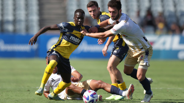 Kuol your jets: Why breakout Socceroo still warms Mariners’ bench