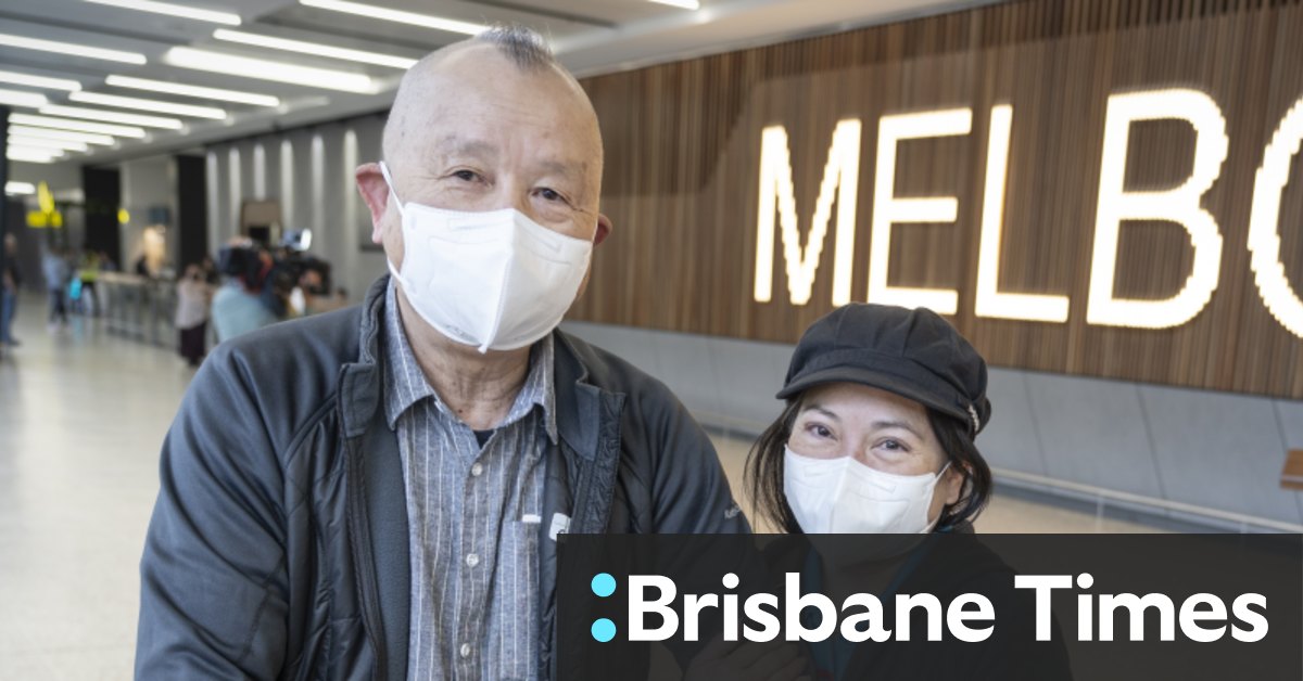 Victoria COVID: Hong Kong arrivals sail through airport, but some grumble about 'stupid' pre-flight tests - Vimarsana News