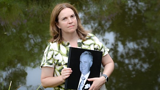 Melissa’s father, Ziggy, passed away from mesothelioma last year following asbestos exposure at the ABC in Melbourne.