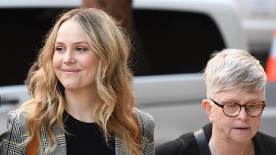 What women feel when they read about EJ Norvill and Geoffrey Rush