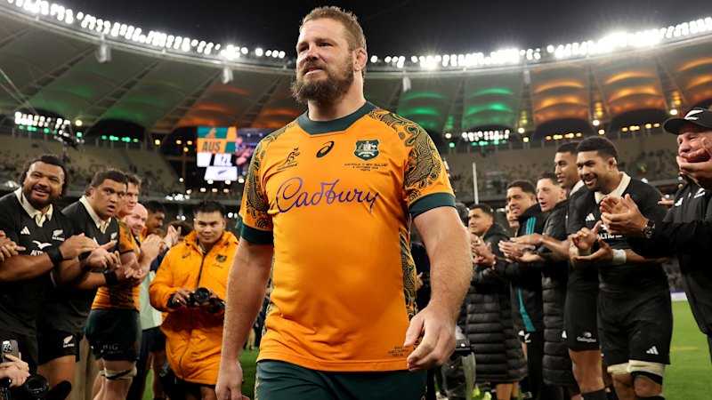 Slipper to make Wallabies comeback amid front-row 