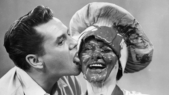 Desi Arnaz and Lucille Ball in a scene from I Love Lucy.