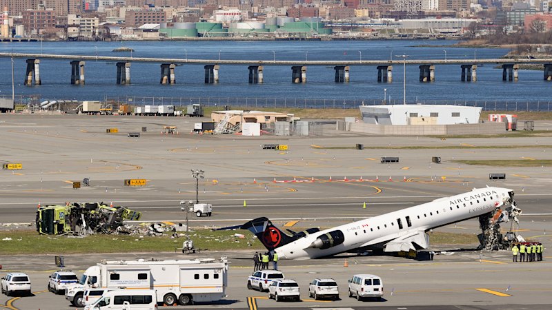 Controller cleared fire truck to cross runway seconds before fatal LaGuardia crash