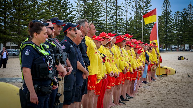 Lifesavers pay tribute to their heroic Bondi brethren