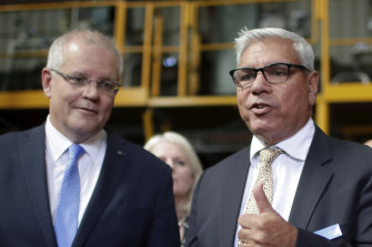Prime Minister Scott Morrison and Liberal candidate for Gilmore, Warren Mundine during the 2019 federal election campaign.