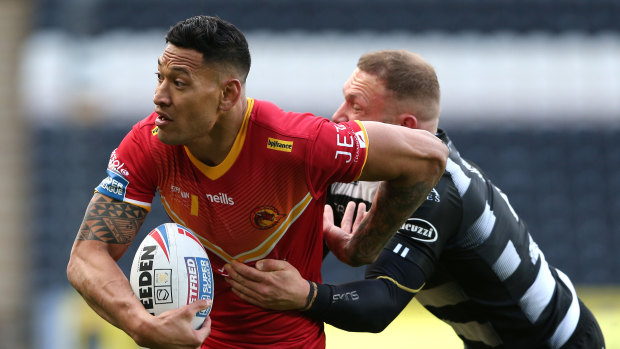 Israel Folau had a hand in Catalans' last-gasp win over Hull in what was his first Super League appearance on British soil.