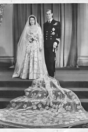 The bride and bridesgroom in the Throne Room after the wedding. 