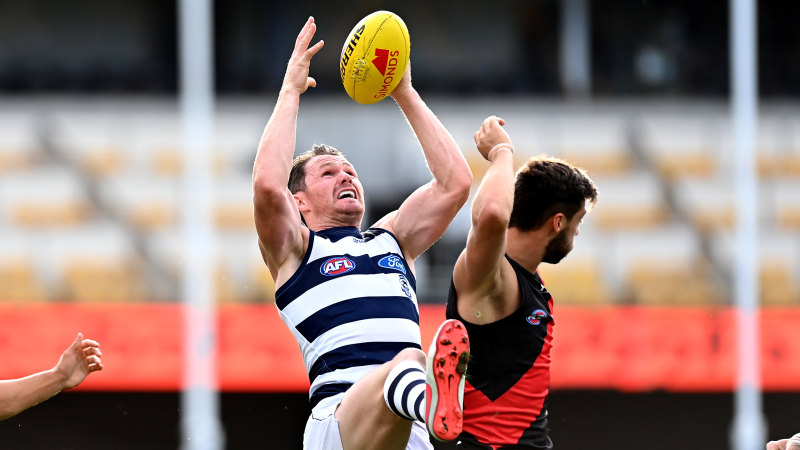 Afl Live Scores Dogs Take On Eagles Dons Smashed By Cats