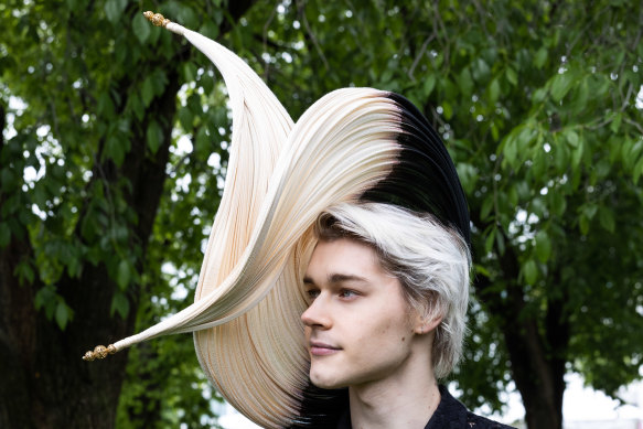 Souri Sengdara of Velvet & Tonic won the Lillian Frank Millinery Award with this gender neutral work.