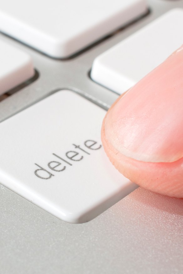 HealthEngine has been caught deleting negative details in reviews and posting them as positive ones.