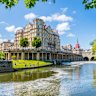 Bath: elegant and refined.