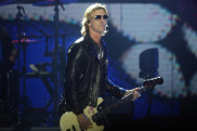 Duff McKagan suffered from survivor’s guilt, having lost so many friends in bands to suicide. 