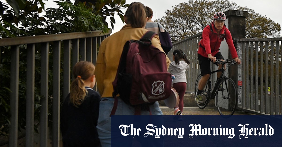 Southern Harbour Bridge cycleway: Choke point urgently needs to be fixed - Vimarsana News