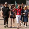 Chinese tour groups return to Qld amid improving relations with China