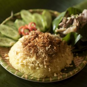 Yellow sticky rice with chicken. 