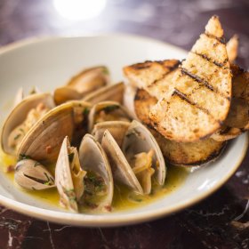 Cloudy Bay clams.
