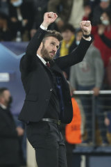 Michael Carrick celebrates after United’s victory.