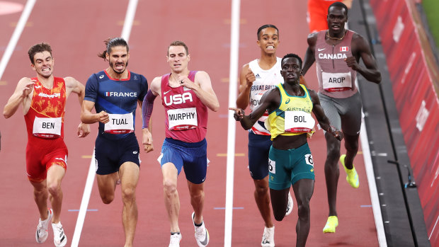 Peter Bol wins the men’s 800m semi-final.