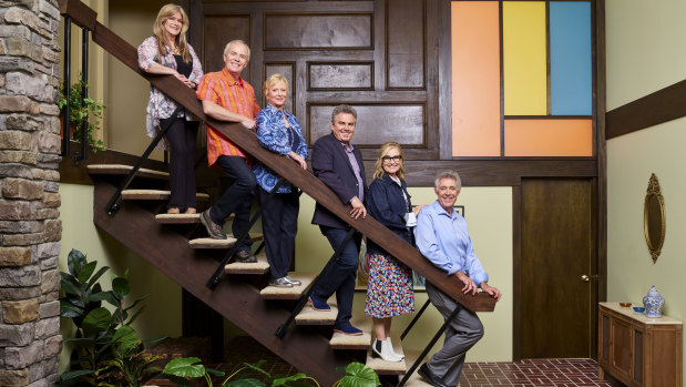 A Very Brady Renovation: Susan Olsen (Cindy), Mike Lookinland (Bobby), Eve Plumb (Jan), Christopher Knight (Peter), Maureen McCormick (Marcia), Barry Williams (Greg) at the recreated Brady house.