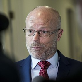 Alastair MacGibbon is calling on Australia to follow the US and ban Chinese-made vehicle technology.
