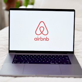 Airbnb uses Chinese artificial intelligence models.
