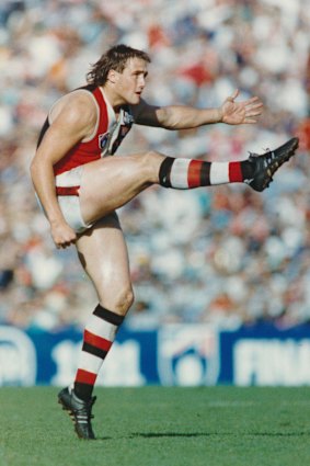 Tony Lockett in his St Kilda pomp.