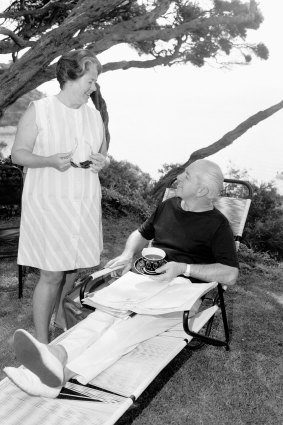 Harold Holt and Zara Holt at Portsea in 1966. 