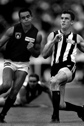 Collingwood and Essendon at the Anzac Day match in 1995.