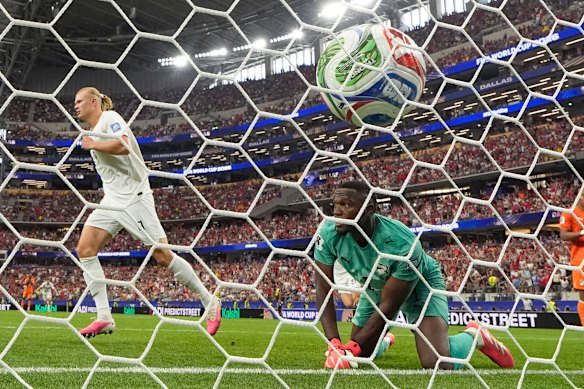 Erling Haaland scores the winner for Norway.