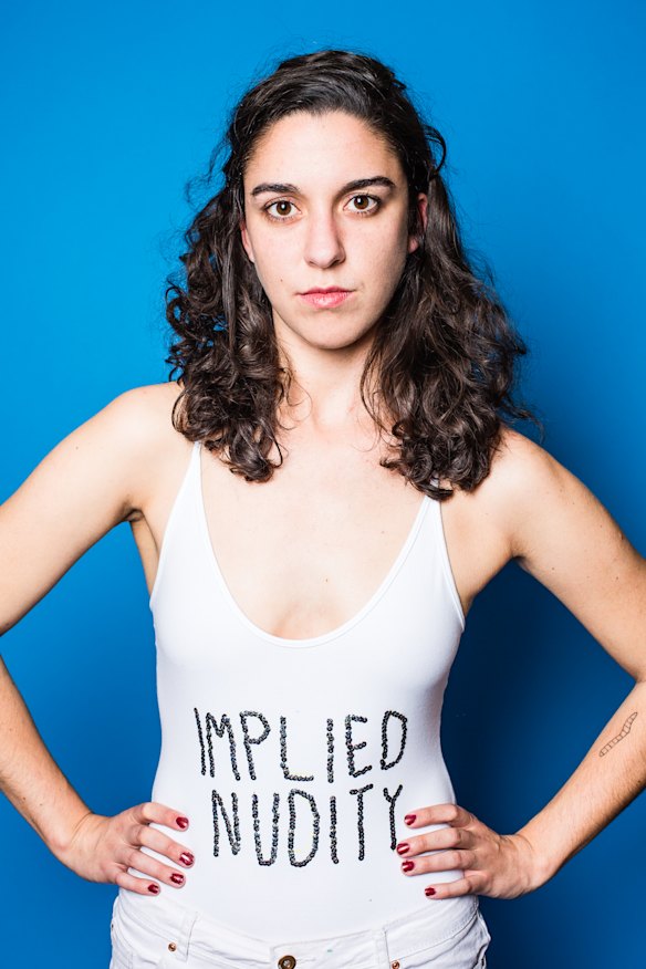 The podcaster who is challenging Mensa, Lolita and hot dogs