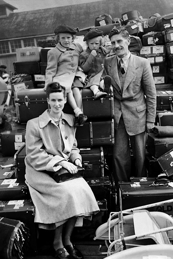 The Nicol family, British migrants to Australia, 1950. Photo courtesy of the National Archives of Australia.