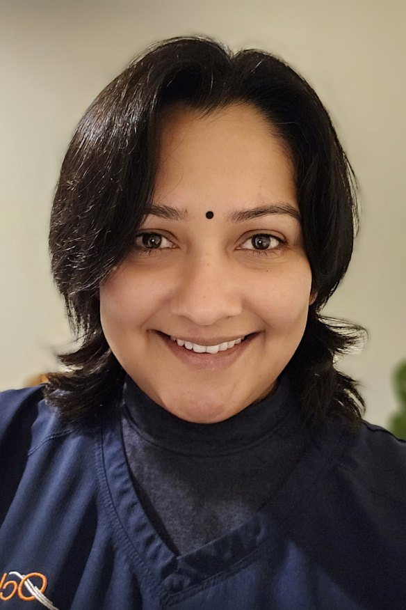 Dr Maha Selvanathan spent years securing a job in Australia.
