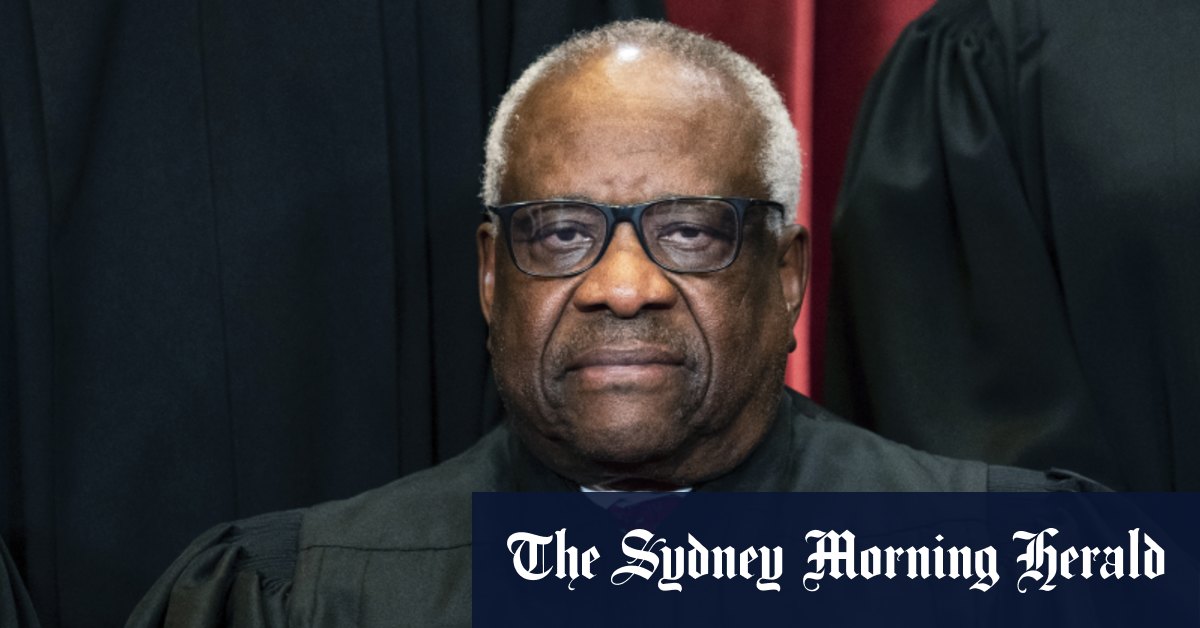 Amerykański sędzia Clarence Thomas na linii ognia po odwołaniu zachęcających do wyborów tekstów swojej żony
