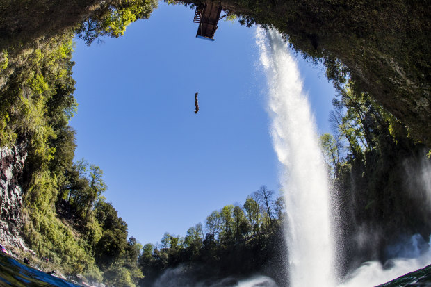 A career-highlight win came in 2017 at Chile’s Lago Ranco, where Iffland took out the top title despite having suffered a diving injury five weeks earlier. 