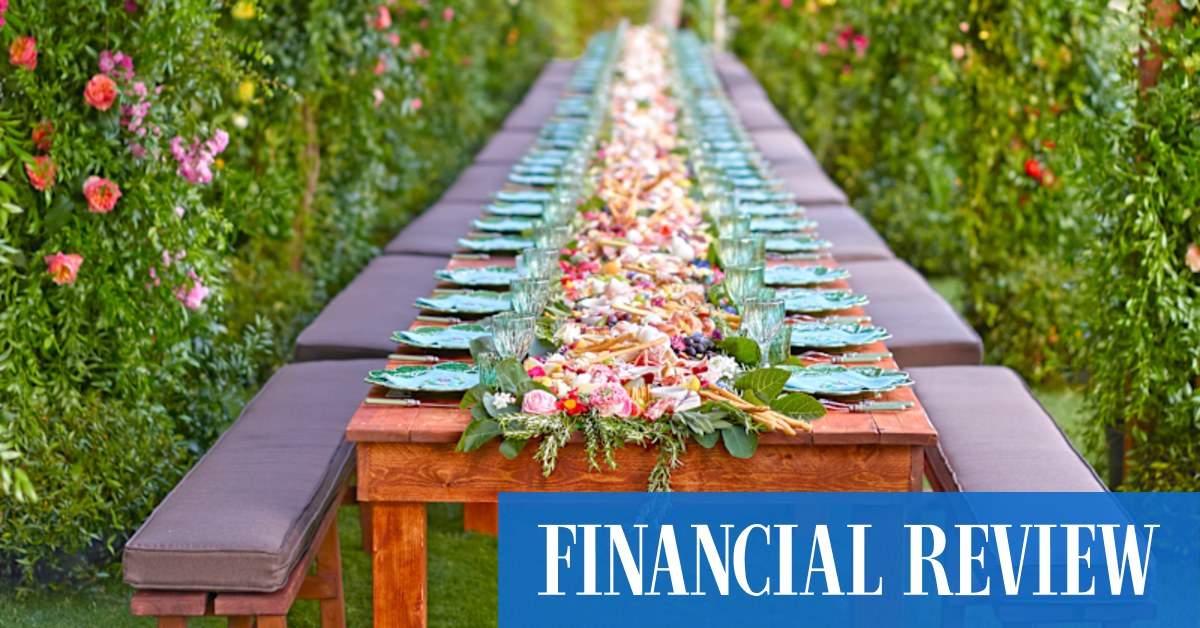 Take a lesson in the fine art of table dressing from the experts - Vimarsana News