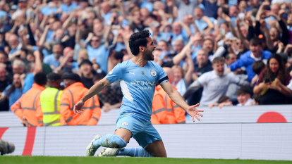 Manchester City win EPL title after stunning comeback