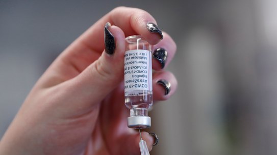 Federal Labor has proposed paying people $300 to get vaccinated.