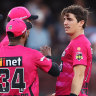 New dad Abbott set new record as Sixers climbed back on top of BBL