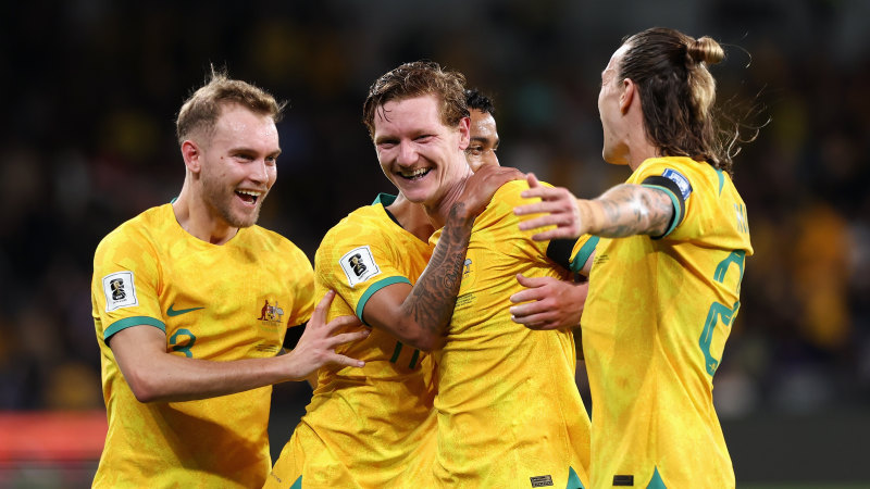 Socceroos World Cup qualifying as it happened: Socceroos keep clean sheet in qualifiers with 2-0 win over Lebanon