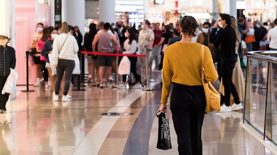 Shoppers at Chadstone shopping centre on Boxing Day.