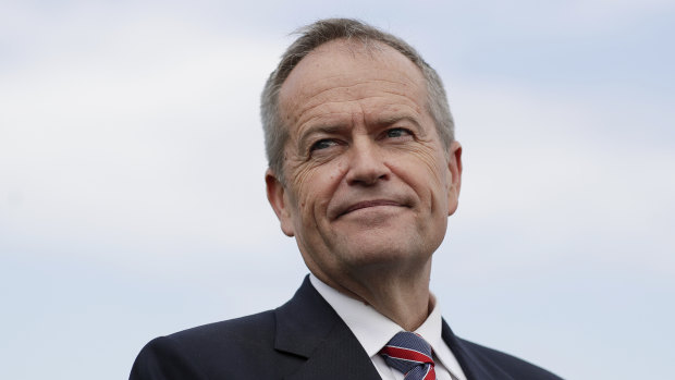 Opposition Leader Bill Shorten says Labor will help reduce out-of-pocket costs for cancer patients. 