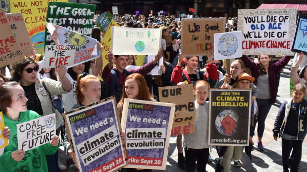 Primary school children protesting climate change in Perth.