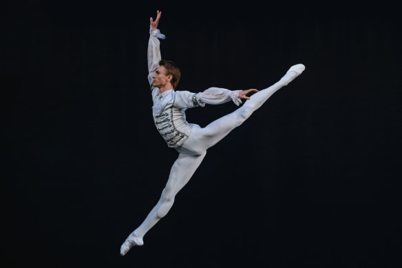 Oleksii Knyazkov of The United Ukrainian Ballet.