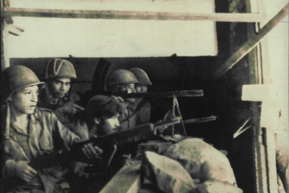 Salvadorean troops man frontier posts in the 1969 “war” with Honduras.